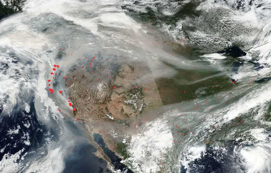 Smoke from California’s wildfires reached across the country in mid-September 2020. 