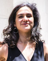 photo of Laura Khoudari